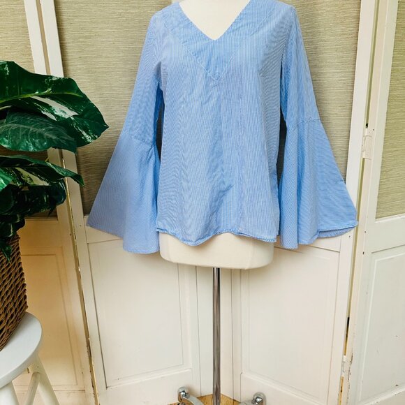 Philosophy Blouse Blue White Pinstripe V Neck Bell Flutter Sleeves Boho Top - Picture 3 of 6